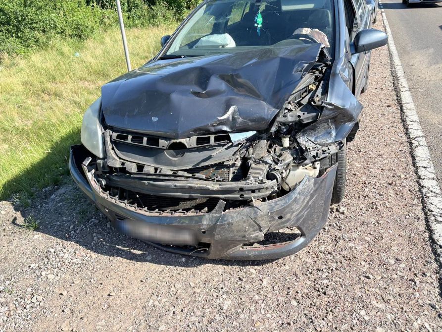 Zderzenie czterech aut na krajowej pięćdziesiątce. Policja apeluje o ostrożność!